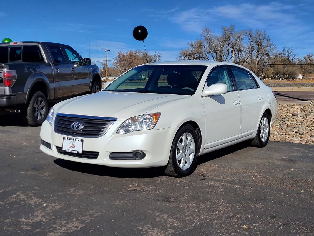 Used 2009 Toyota Avalon Limited image 1