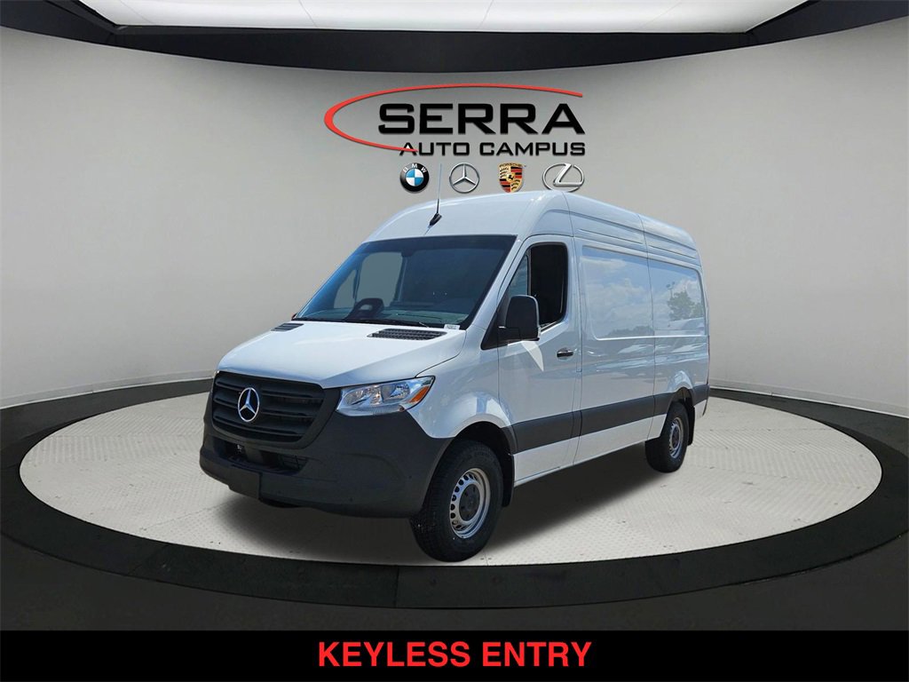 Used 2025 Mercedes-Benz Sprinter 2500 image 7