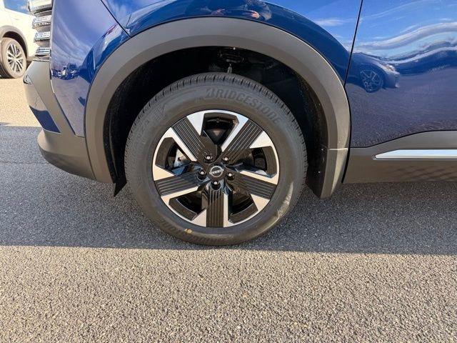 New 2026 Nissan Kicks SV w/ SV Premium Package AWD/4WD image 9