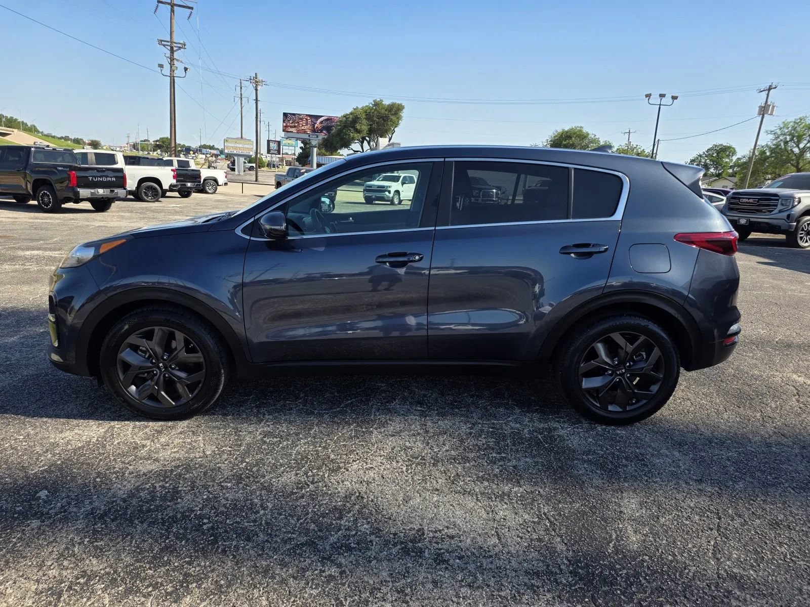 Used 2022 Kia Sportage LX w/ LX FWD Value Edition Package image 4
