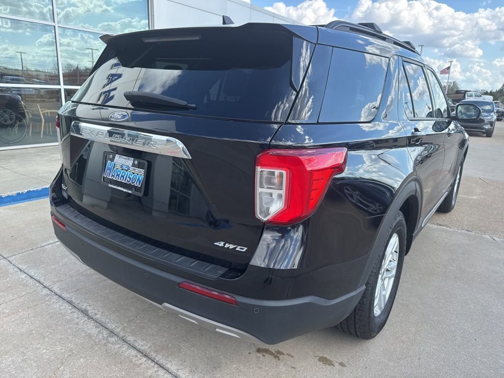 Certified 2022 Ford Explorer XLT w/ Equipment Group 202A AWD/4WD image 5