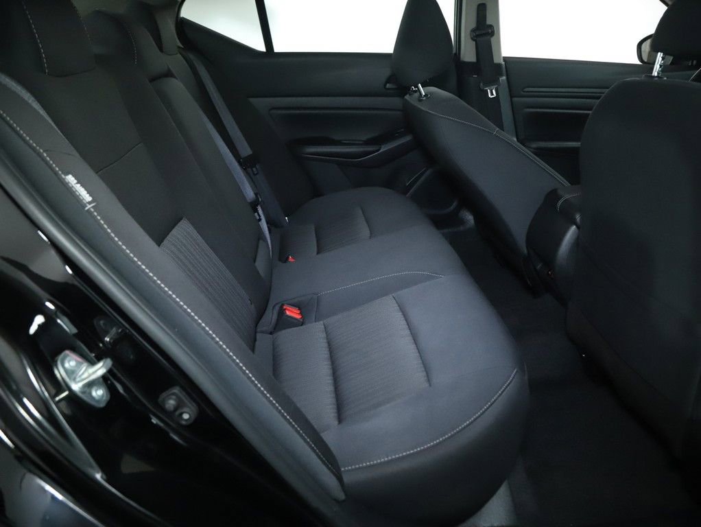 Used 2025 Nissan Altima 2.5 SV FWD image 31