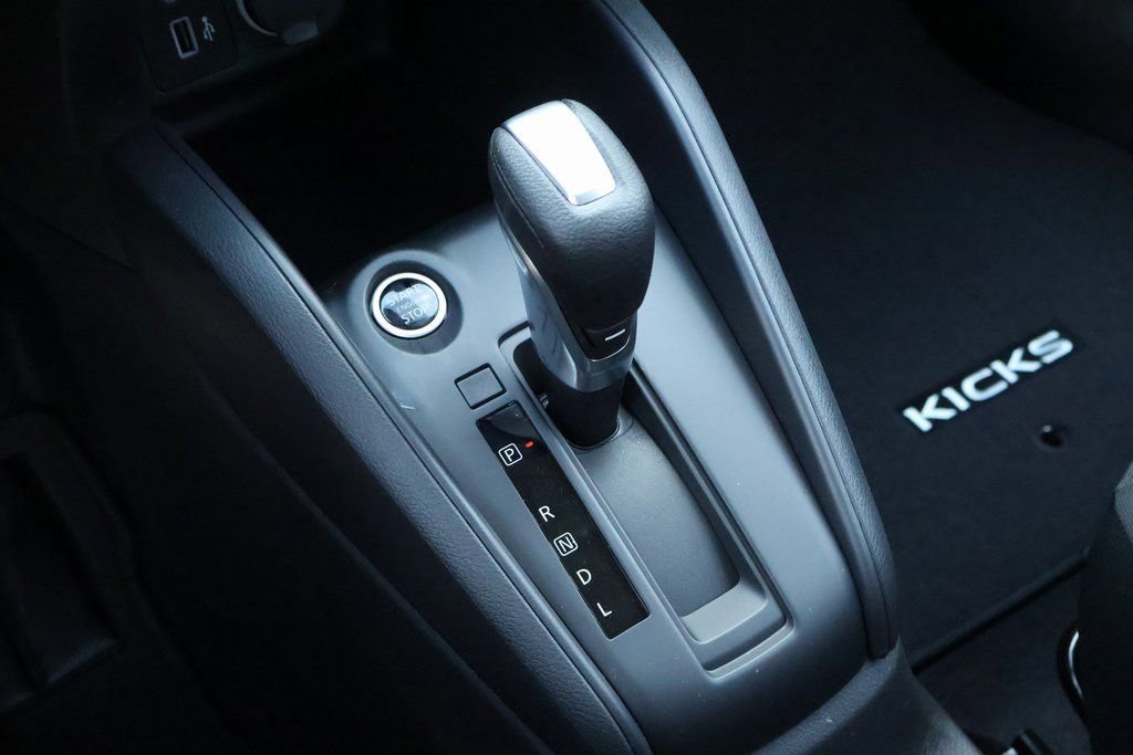 New 2025 Nissan Kicks Play S image 13