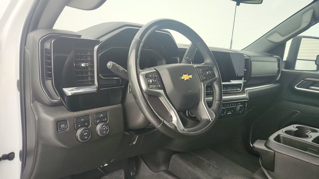 Certified 2024 Chevrolet Silverado 2500 LT AWD/4WD image 13