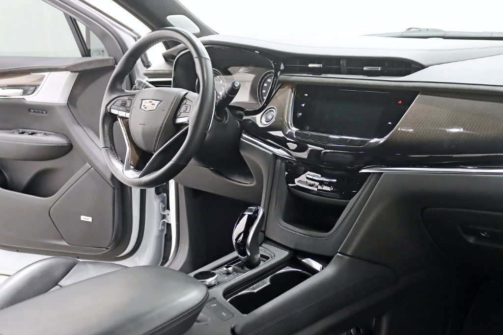 Used 2024 Cadillac XT6 Sport w/ Platinum Package AWD/4WD image 32