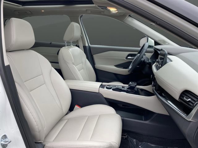 Used 2023 Nissan Rogue SL w/ SL Premium Package image 32