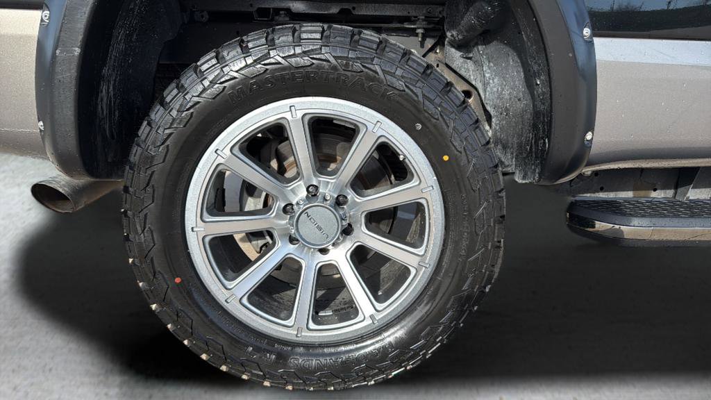 Used 2019 Nissan Titan Platinum Reserve w/ Platinum Utility Package image 13