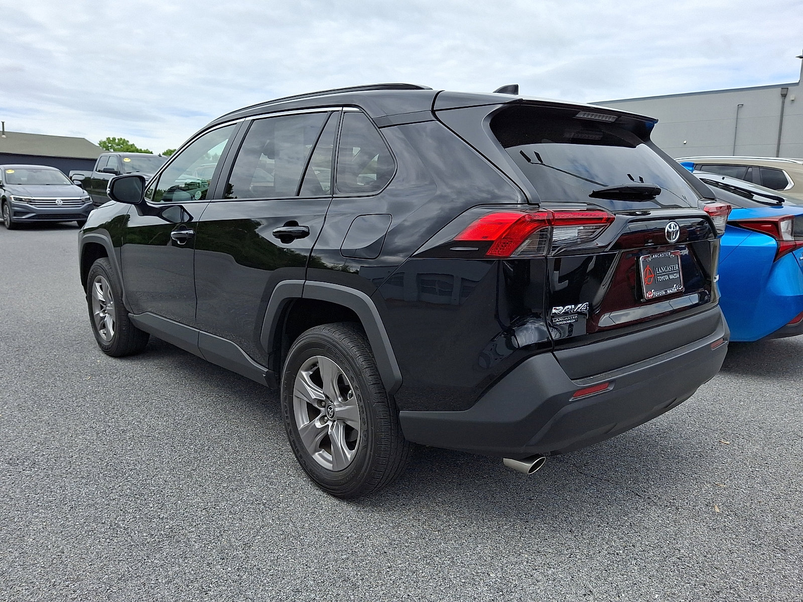 Certified 2023 Toyota RAV4 XLE w/ Convenience Package FWD image 3