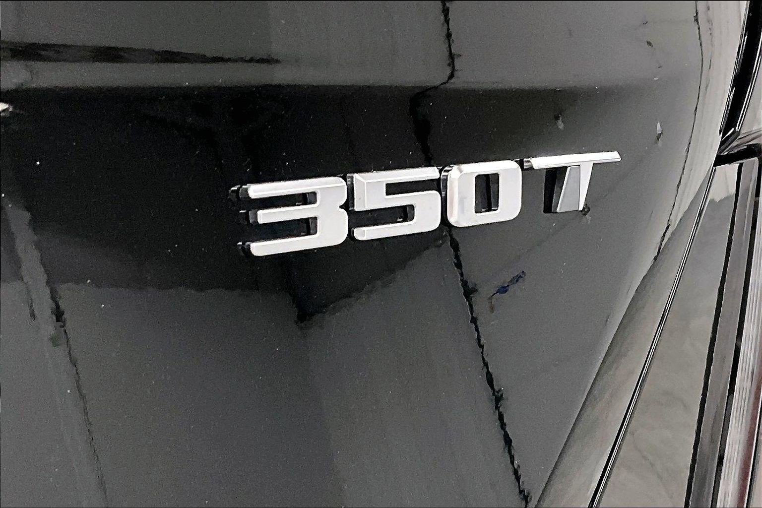Used 2025 Cadillac CT4 Sport w/ Climate Package AWD/4WD image 9