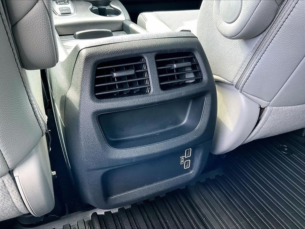 Used 2023 Honda Passport EX-L image 28