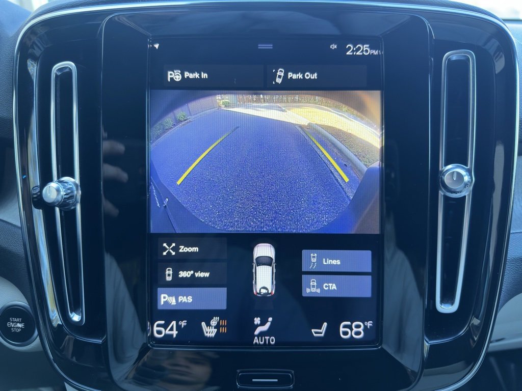 Used 2020 Volvo XC40 T4 Inscription image 54