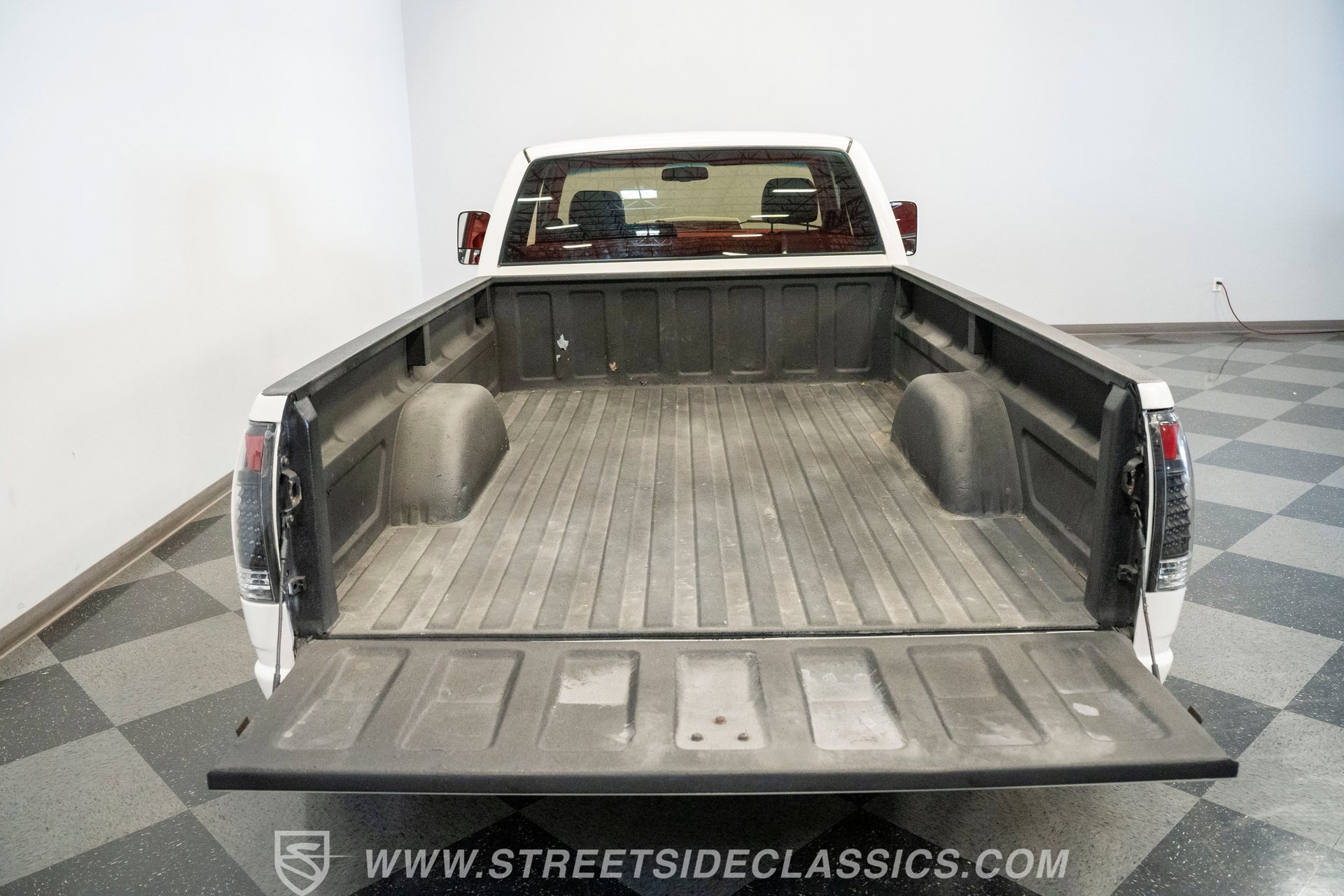 Used 1989 Chevrolet Silverado 3500 2WD Extended Cab image 12