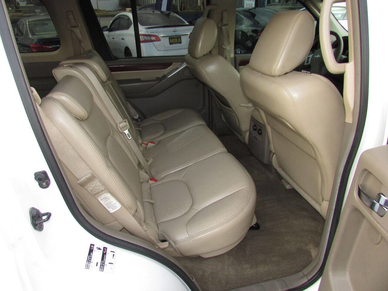 Used 2010 Nissan Pathfinder LE image 54