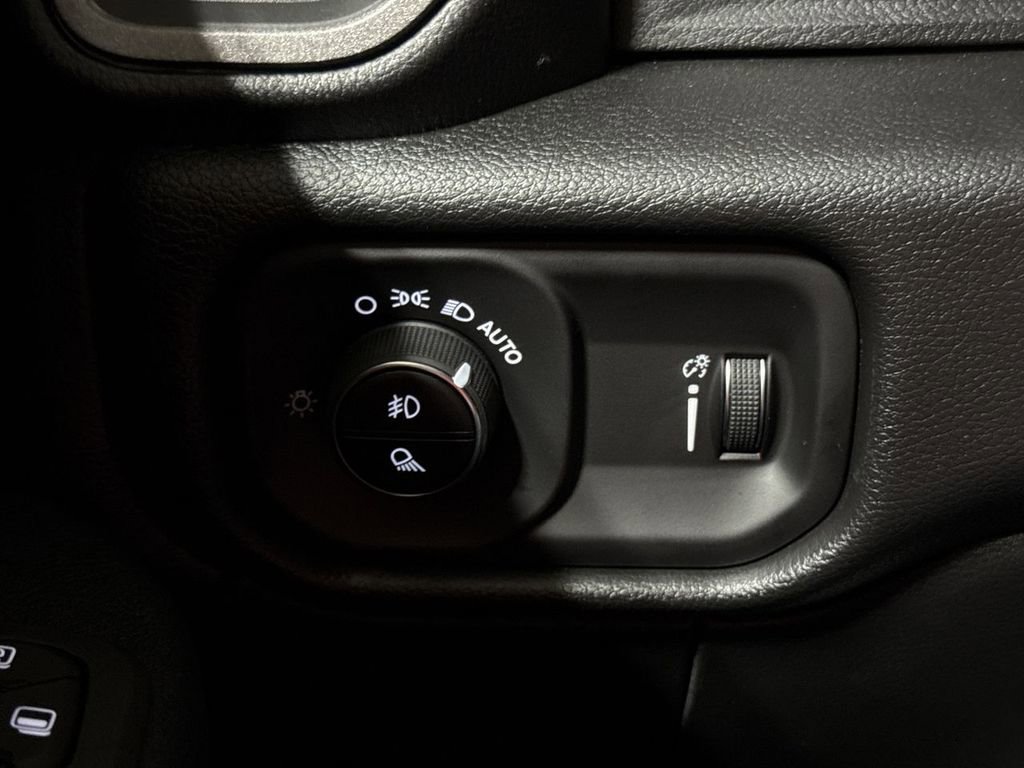 New 2026 RAM 2500 Tradesman AWD/4WD image 22