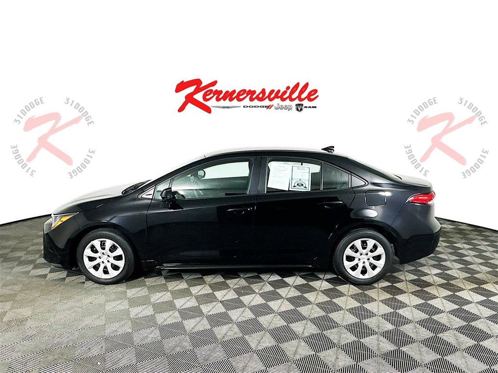 Used 2024 Toyota Corolla LE image 4