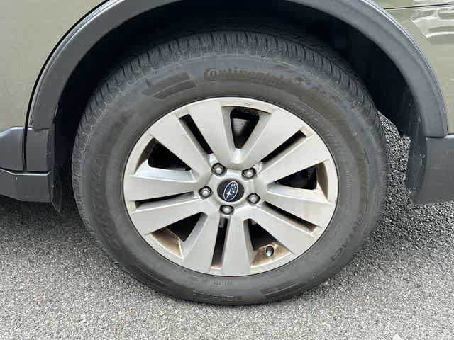 Used 2015 Subaru Outback 2.5i Premium AWD/4WD image 4