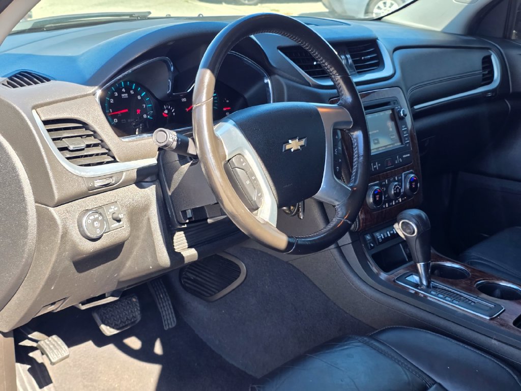 Used 2014 Chevrolet Traverse LT w/ LPO, 'HIT The Road' Package AWD/4WD image 12
