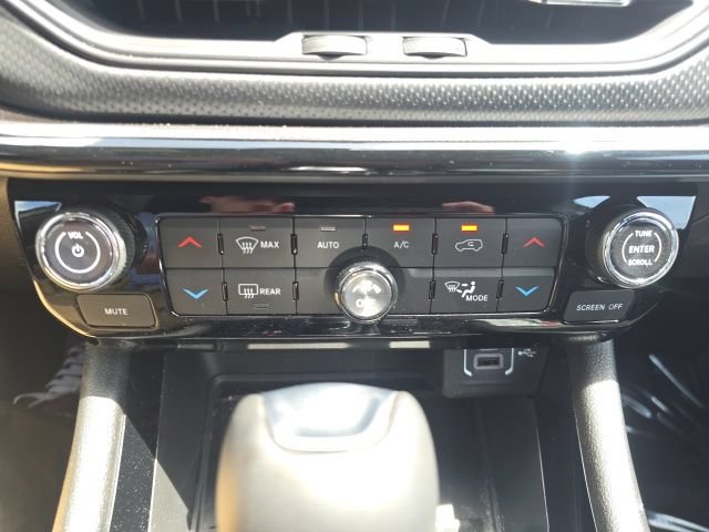 Certified 2026 Jeep Compass Limited w/ Sun, Sound & Navigation Group AWD/4WD image 23