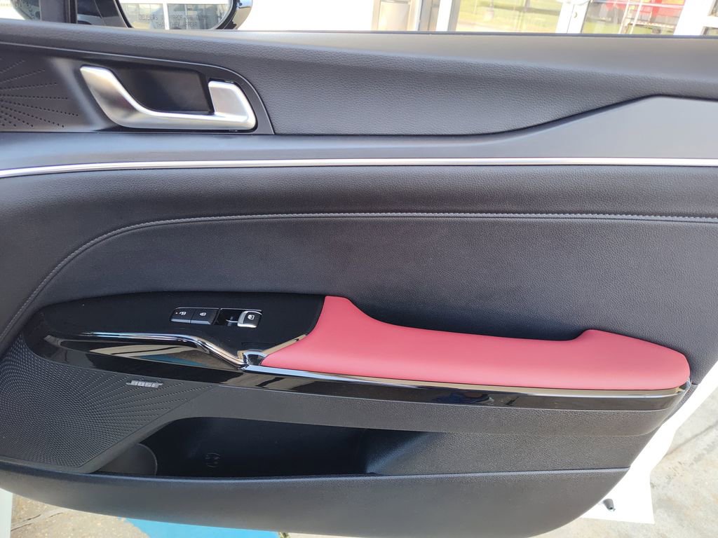 Used 2025 Kia K5 GT-Line w/ GT-Line Premium Package image 32