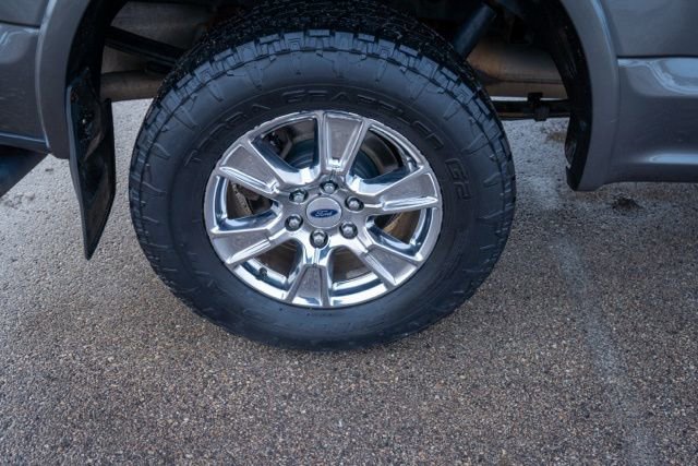Used 2016 Ford F150 Lariat w/ Equipment Group 502A Luxury AWD/4WD image 12
