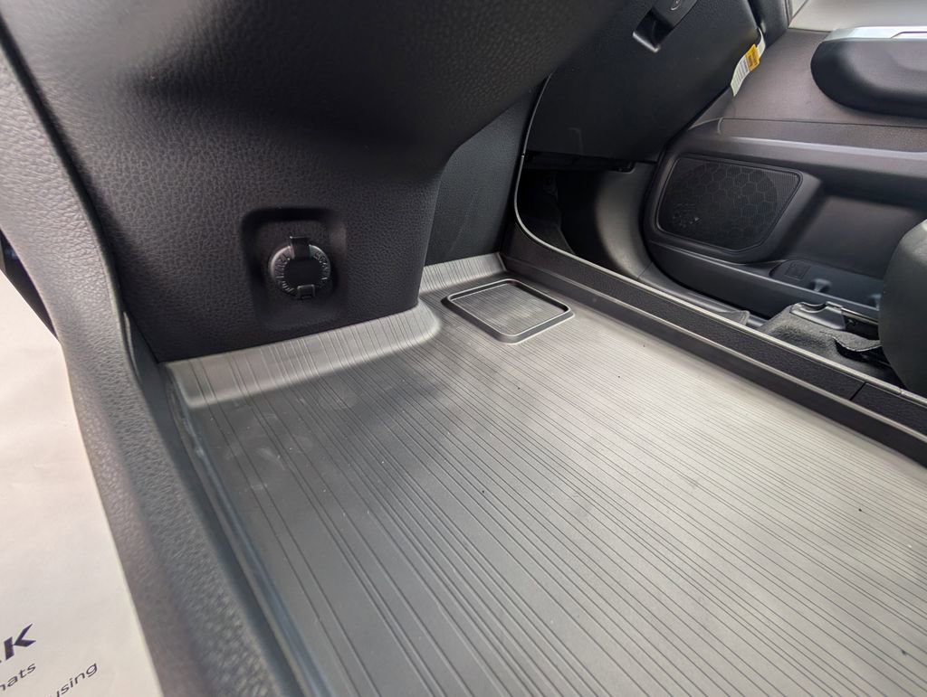 New 2026 Toyota Sienna XLE FWD image 24