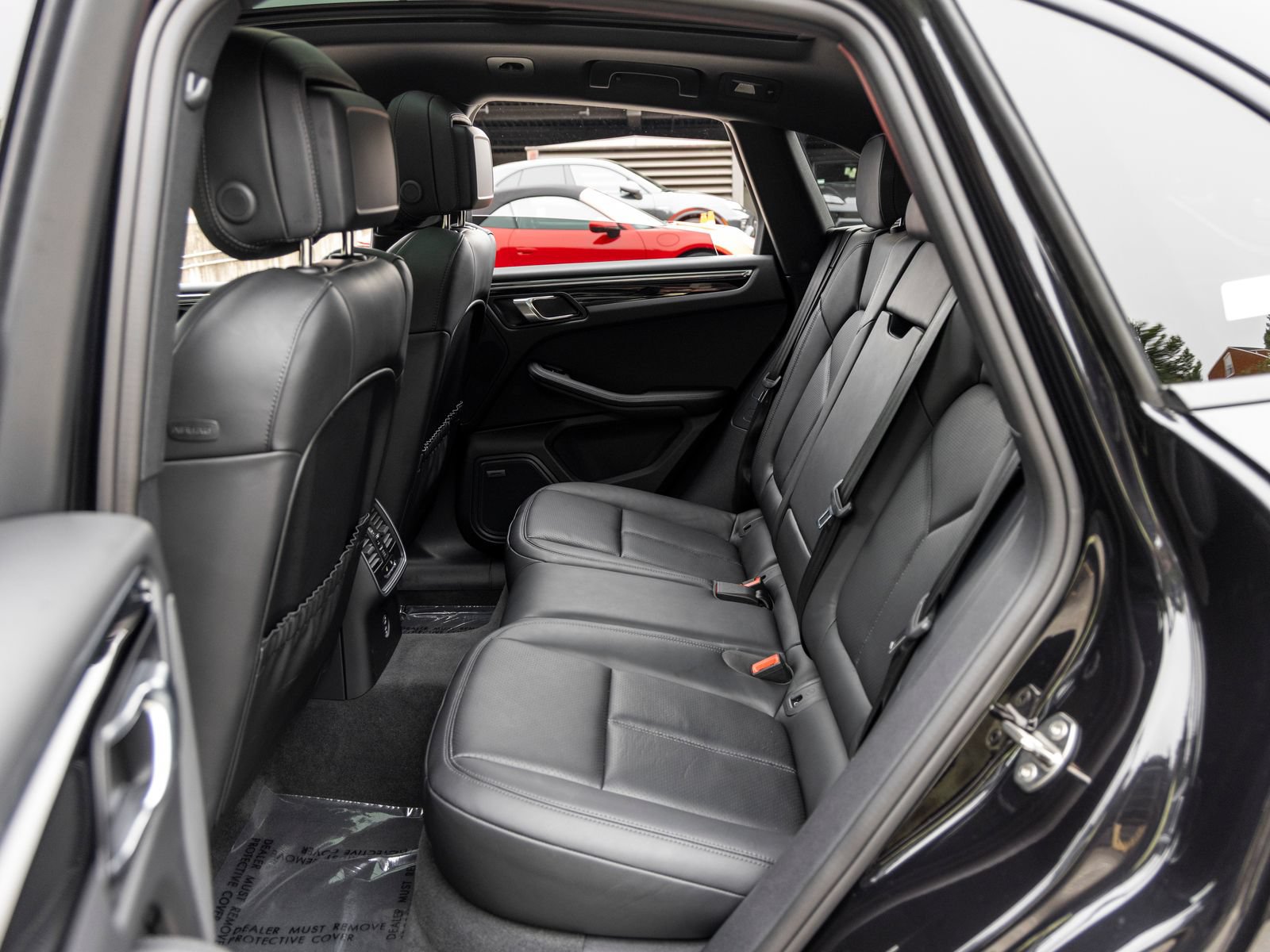 Used 2026 Porsche Macan AWD/4WD image 48