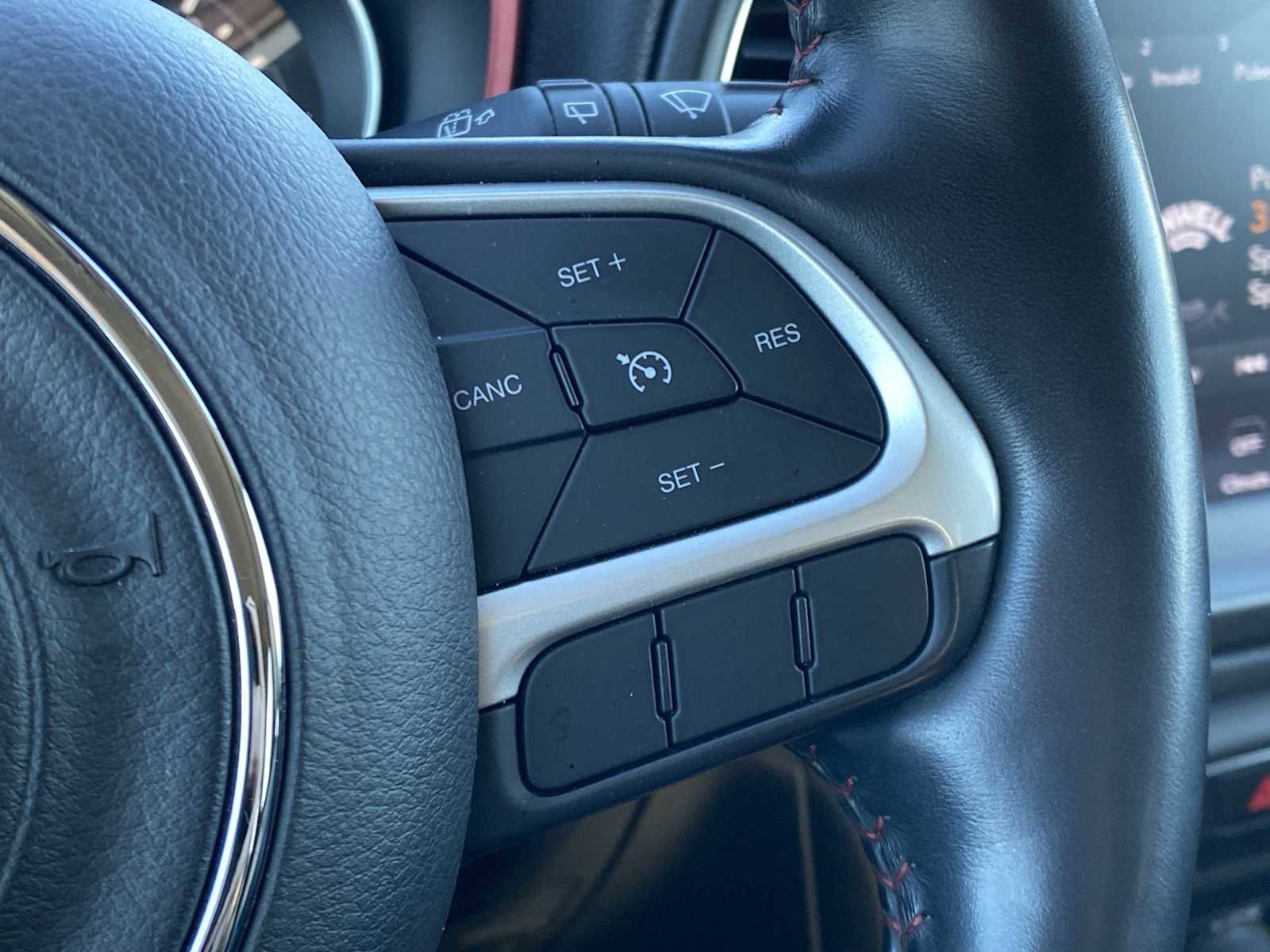 Certified 2018 Jeep Compass Trailhawk w/ Leather Interior Group image 33