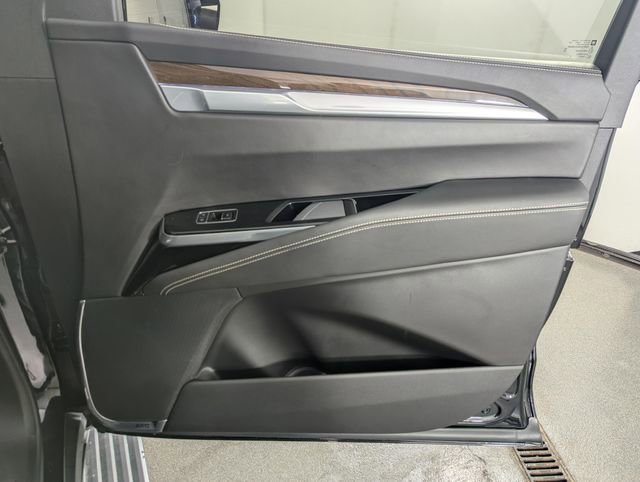 Used 2025 Cadillac Escalade Sport Platinum image 28