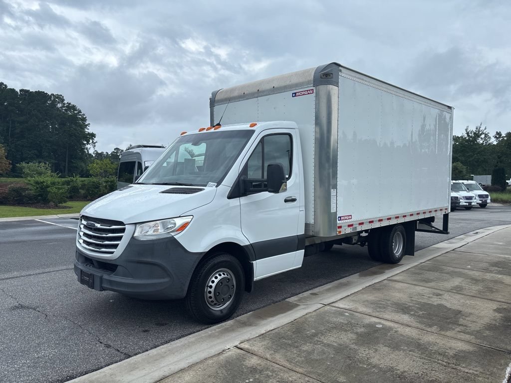 Used 2021 Freightliner Sprinter 3500 RWD image 7