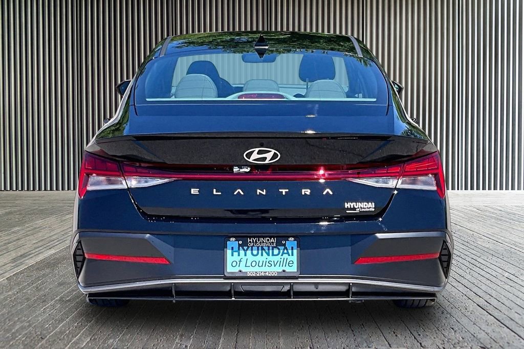 New 2026 Hyundai Elantra SEL Sport Premium FWD image 4