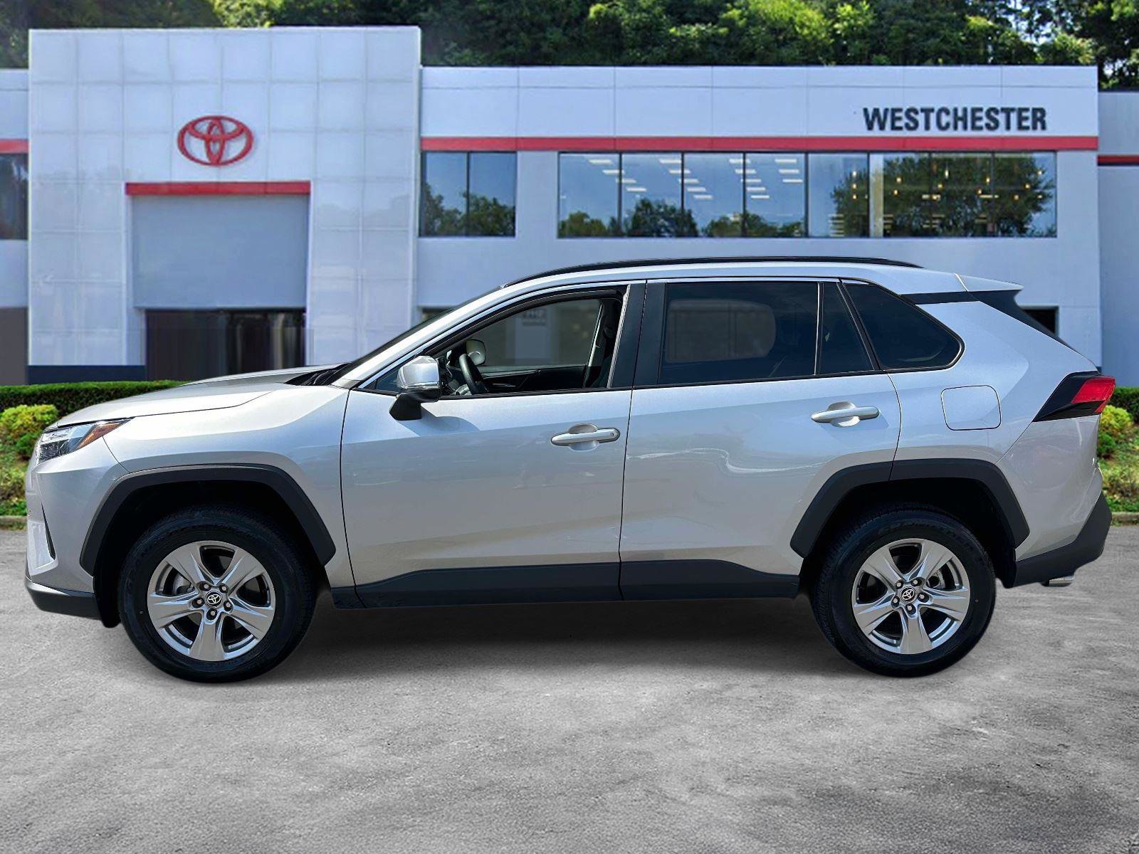 Certified 2025 Toyota RAV4 XLE AWD/4WD image 10