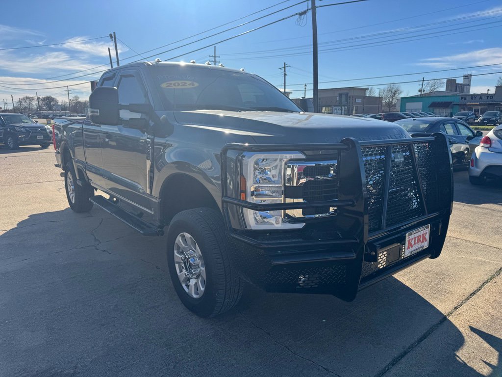 Used 2024 Ford F250 XLT w/ FX4 Off-Road Package image 7