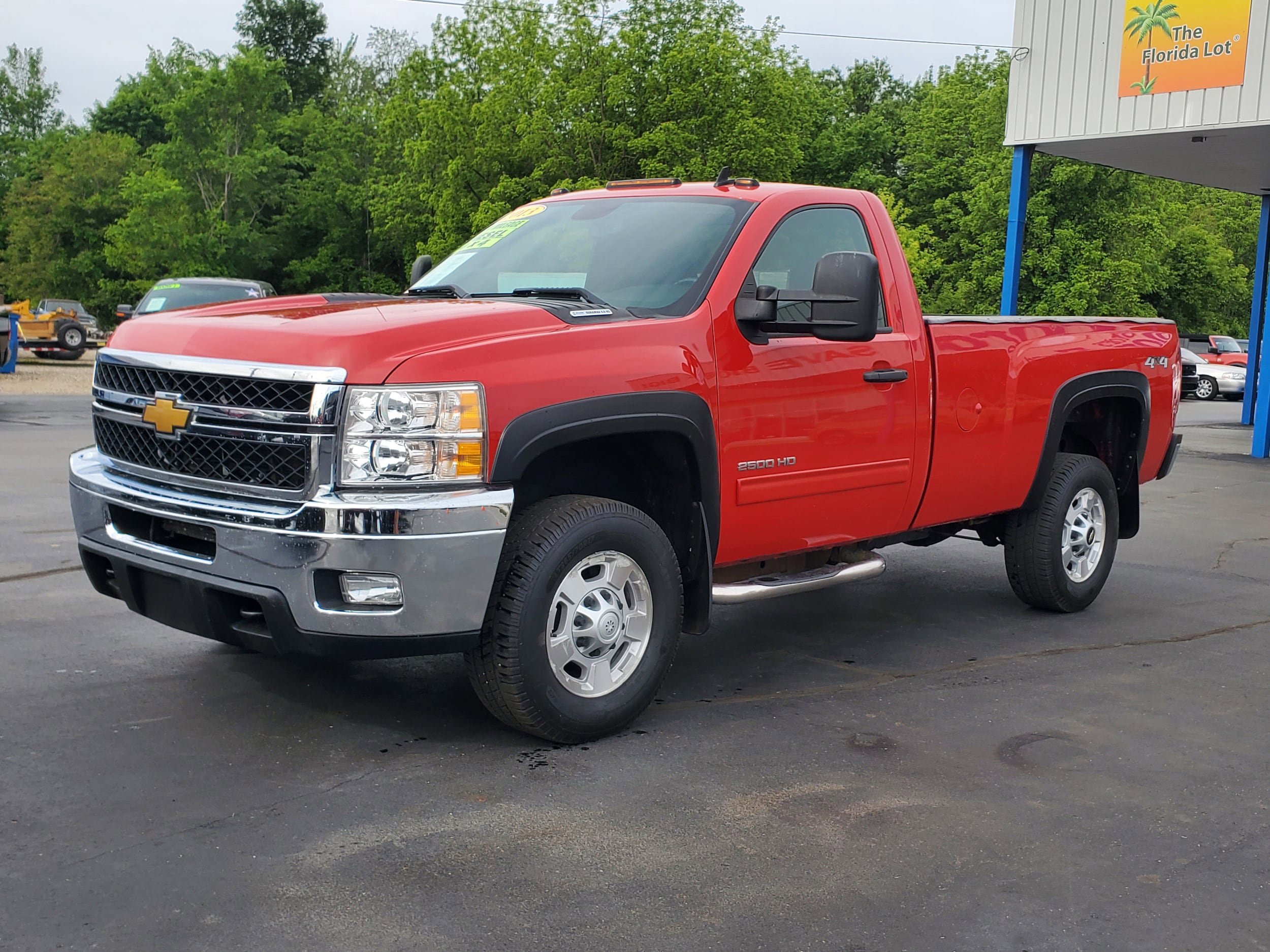 Used 2013 Chevrolet Silverado 2500 LT w/ Interior Plus Package AWD/4WD image 2