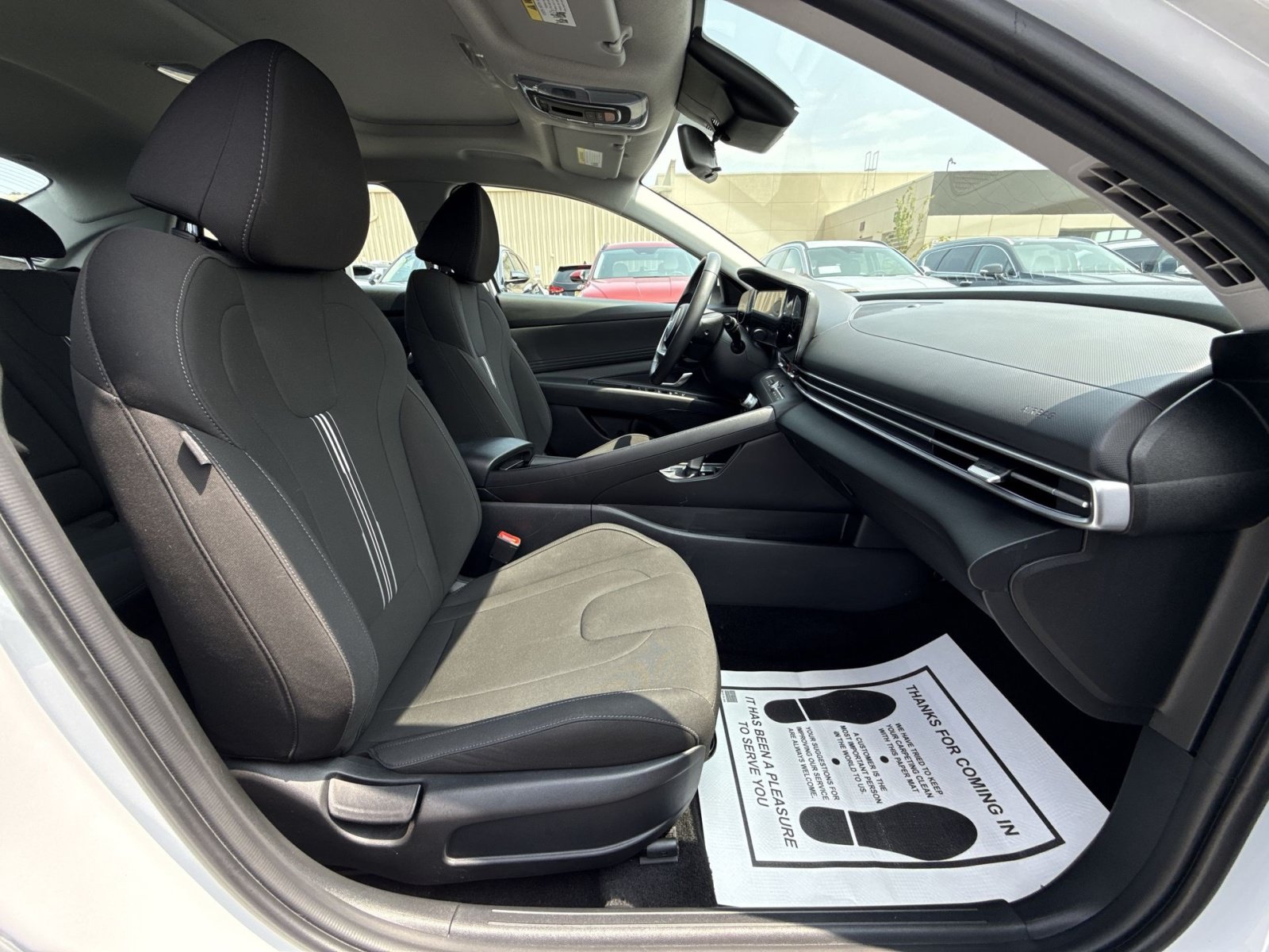 Certified 2025 Hyundai Elantra SEL FWD image 27