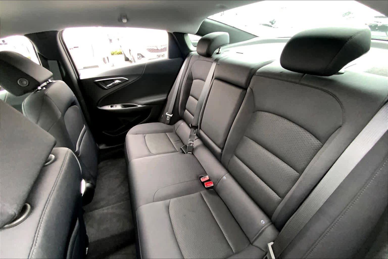 Used 2022 Chevrolet Malibu LT FWD image 21