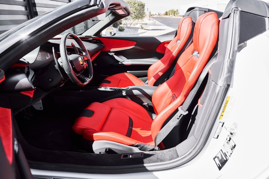 Used 2024 Ferrari SF90 Spider image 36