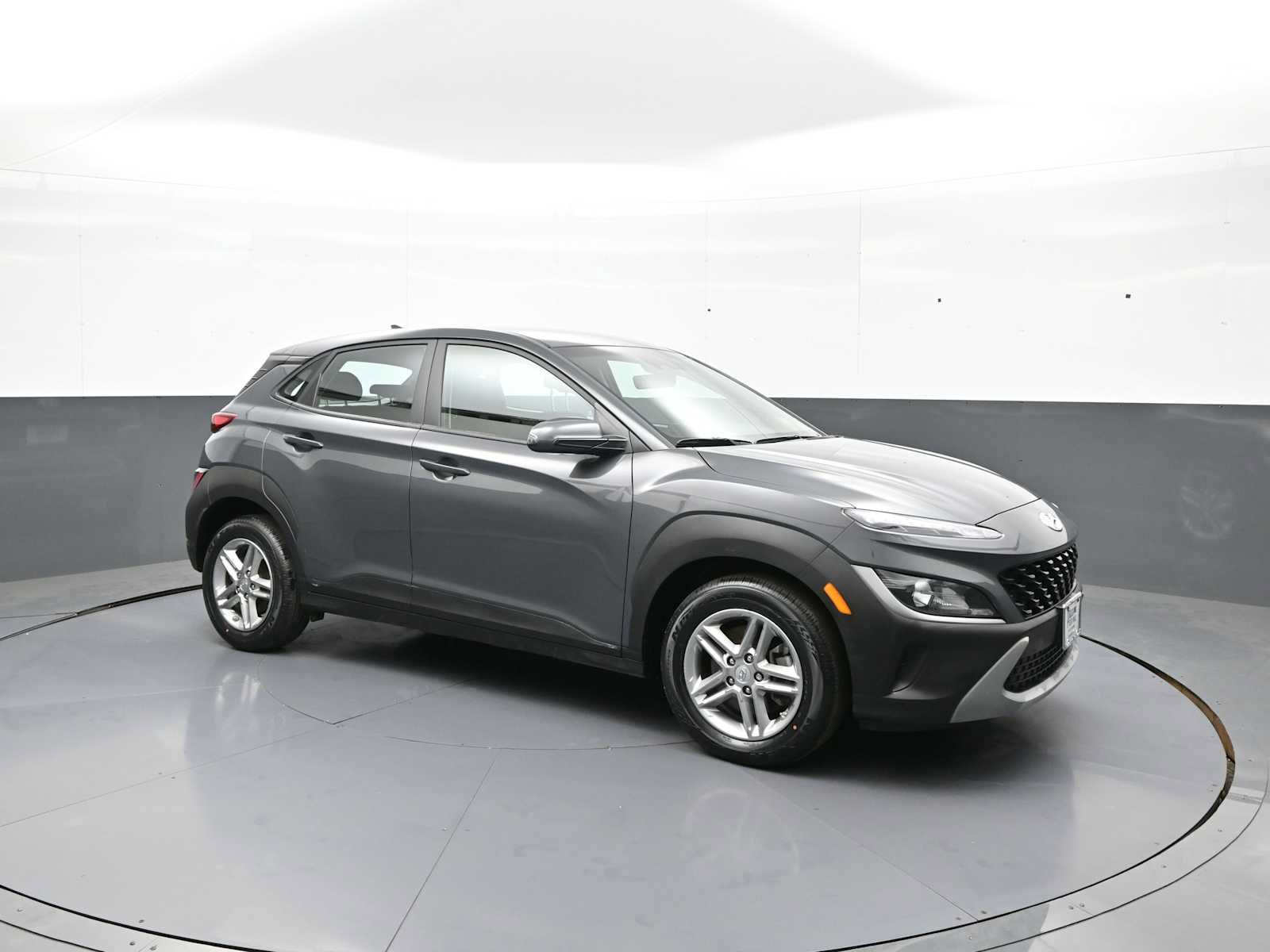 Used 2023 Hyundai Kona SE w/ Cargo Package AWD/4WD image 3