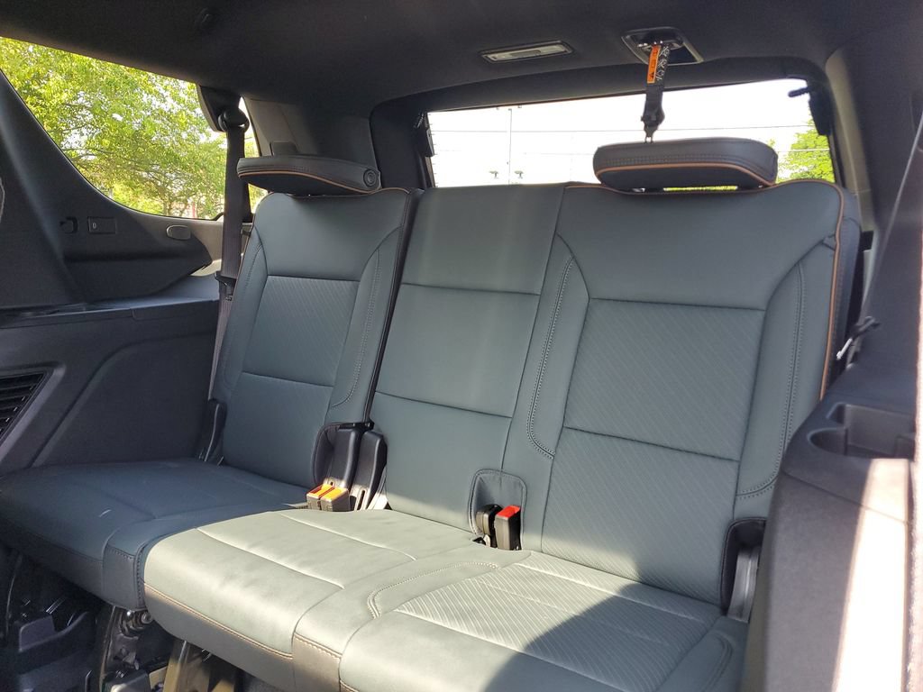 New 2026 GMC Yukon AT4 w/ AT4 Premium Plus Package AWD/4WD image 11