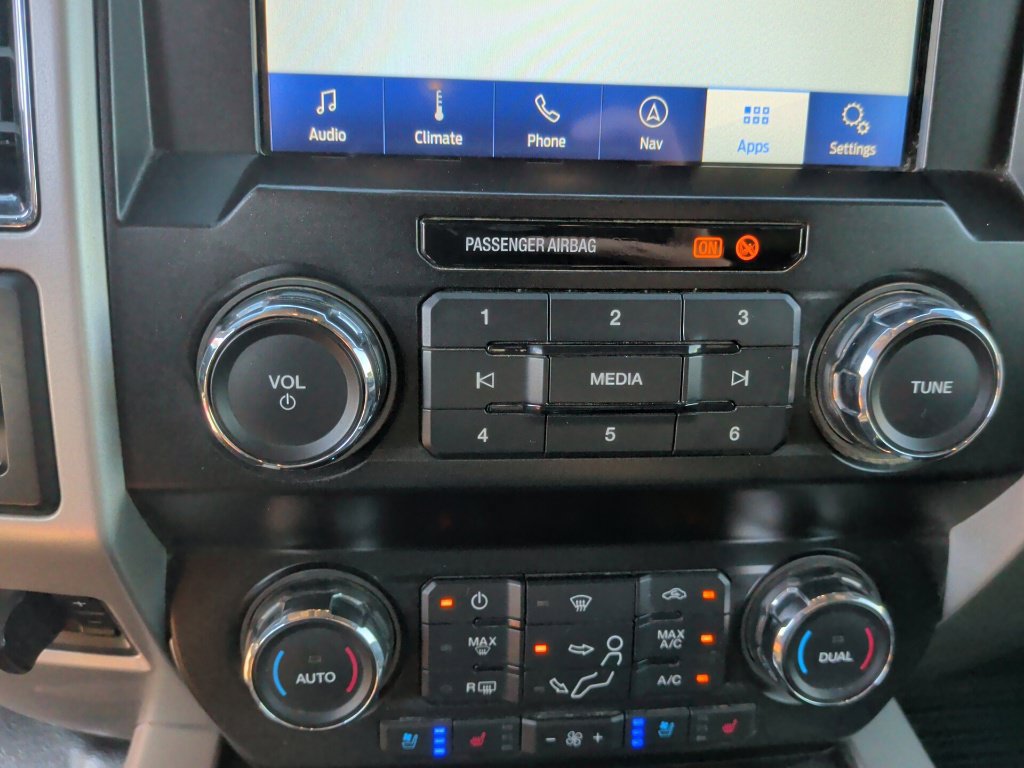 Used 2021 Ford F350 Lariat w/ Chrome Package AWD/4WD image 29