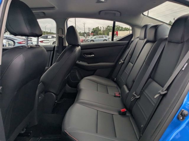 Used 2025 Nissan Sentra SR w/ SR Premium Package FWD image 12
