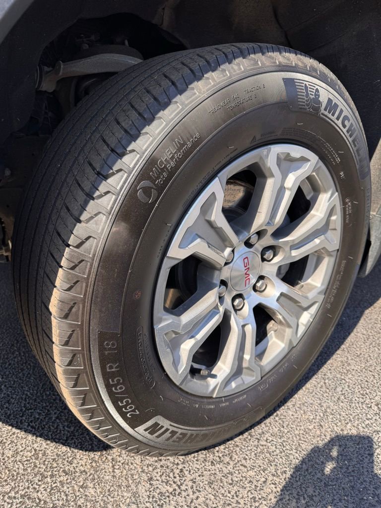 Used 2025 GMC Sierra 1500 SLT image 30