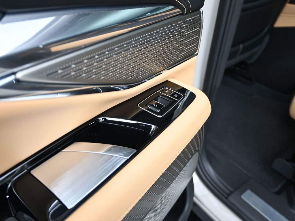 New 2026 Cadillac Escalade IQ Luxury 2 image 15