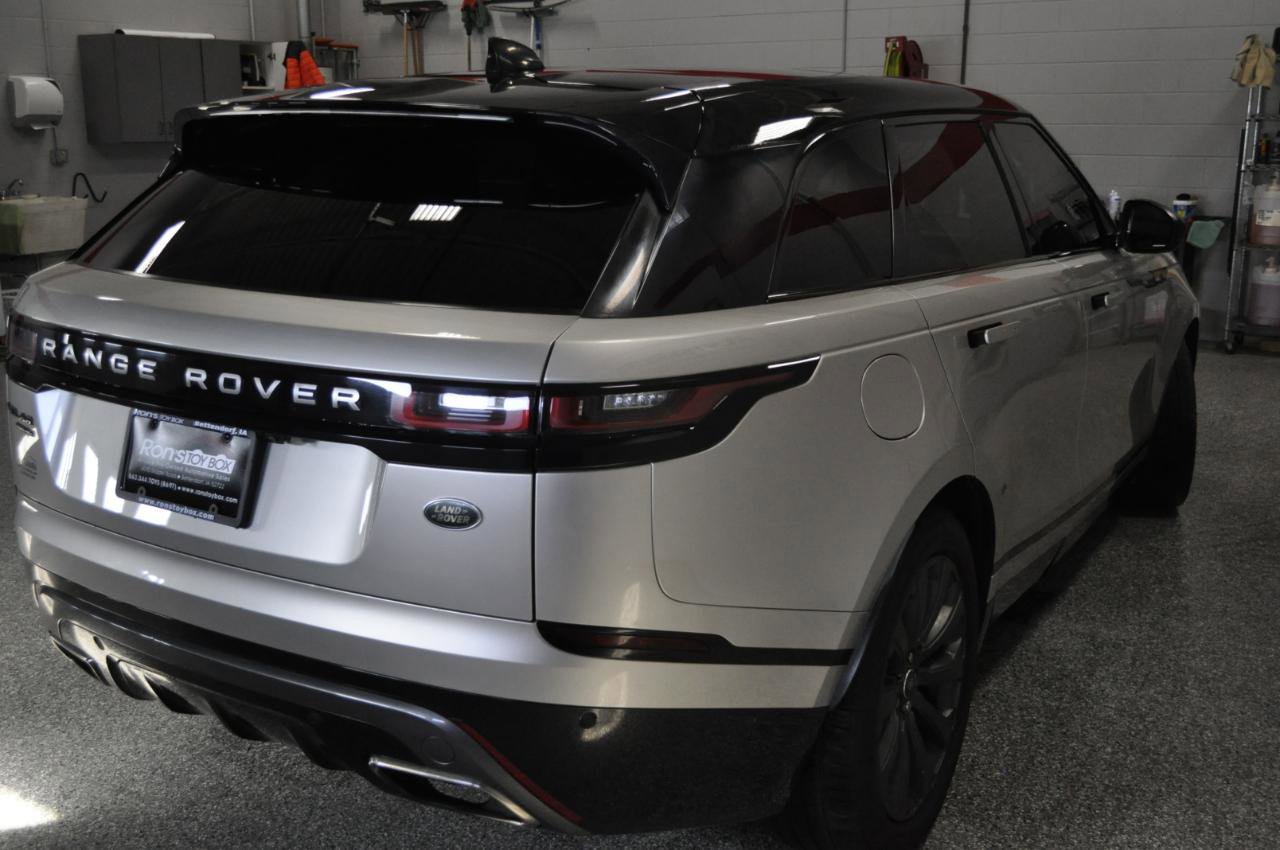 Used 2018 Land Rover Range Rover Velar R-Dynamic SE AWD/4WD image 6