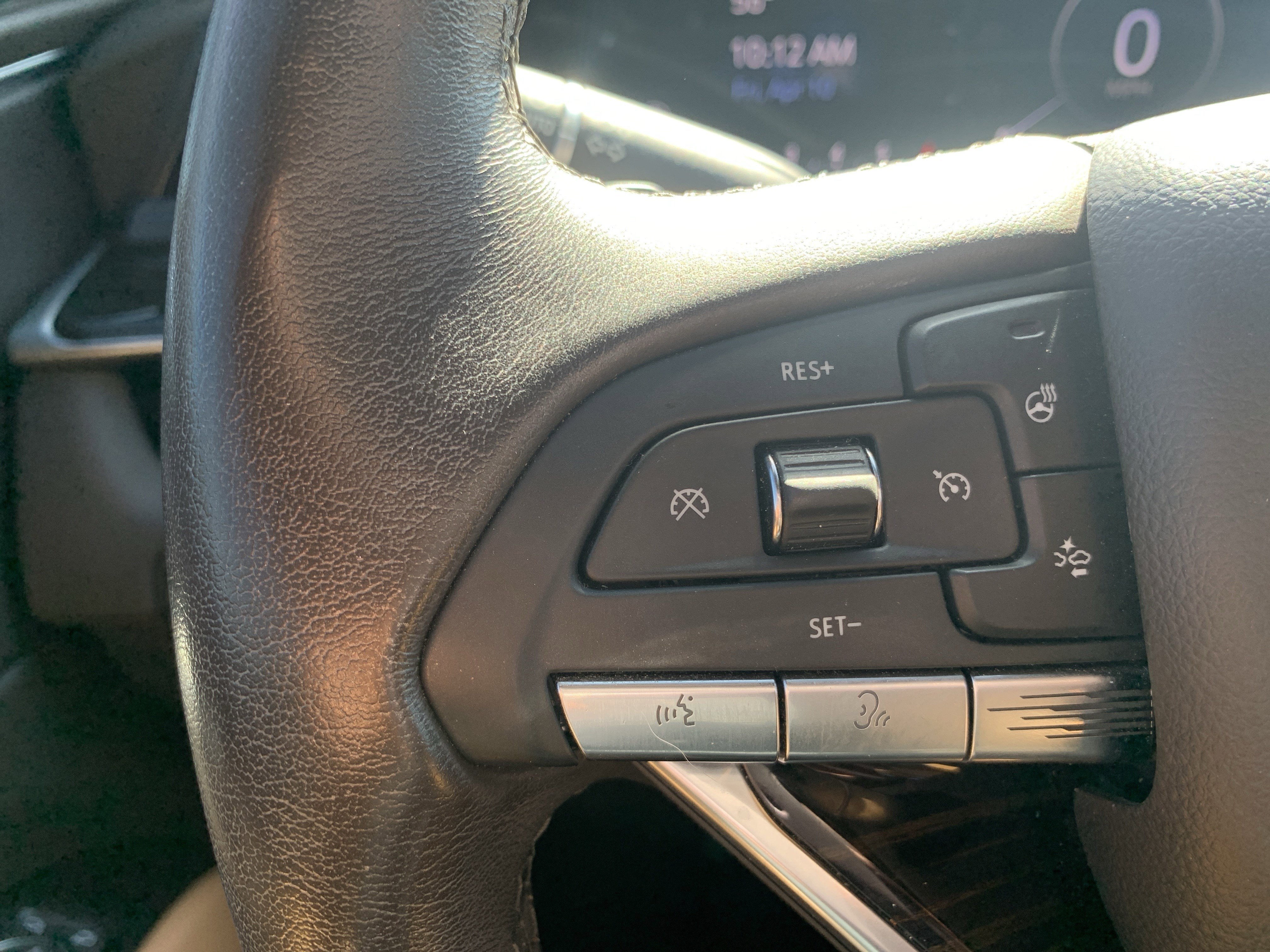 Used 2021 Cadillac Escalade ESV Premium Luxury image 19