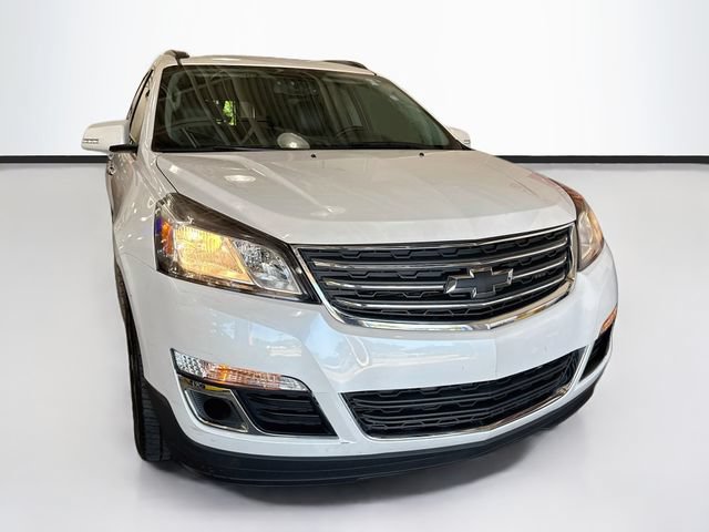 Used 2017 Chevrolet Traverse LT FWD image 3