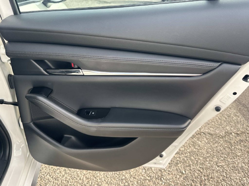 Used 2022 MAZDA MAZDA3 s AWD/4WD image 33