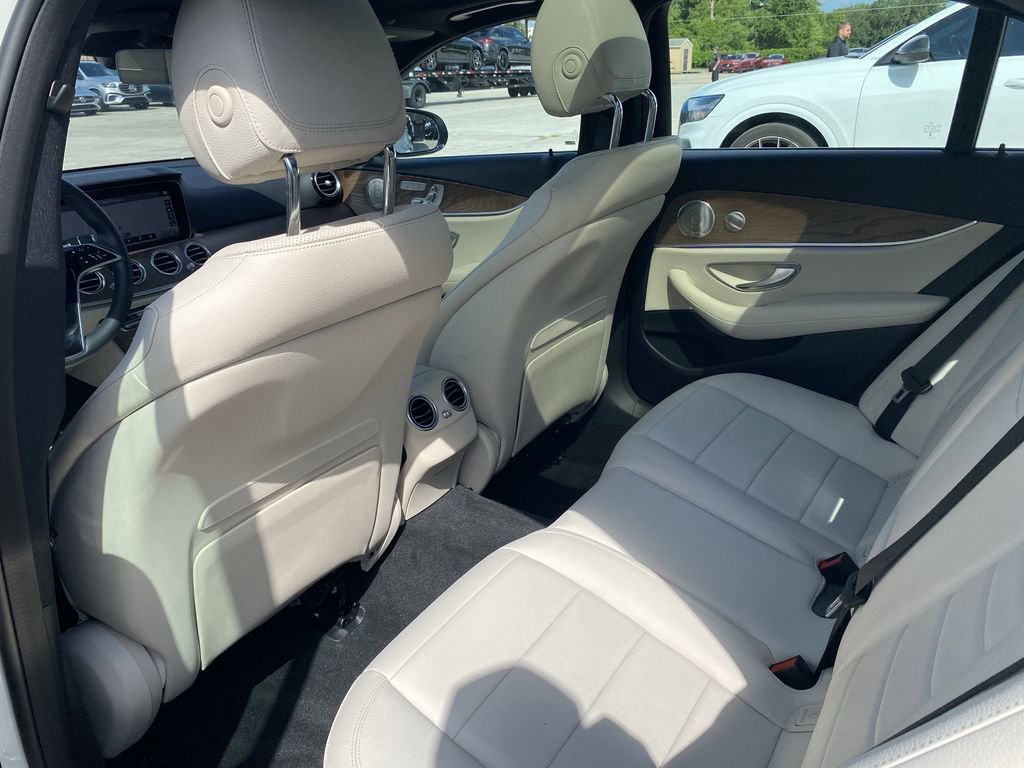 Used 2023 Mercedes-Benz E 450 4MATIC Sedan image 6