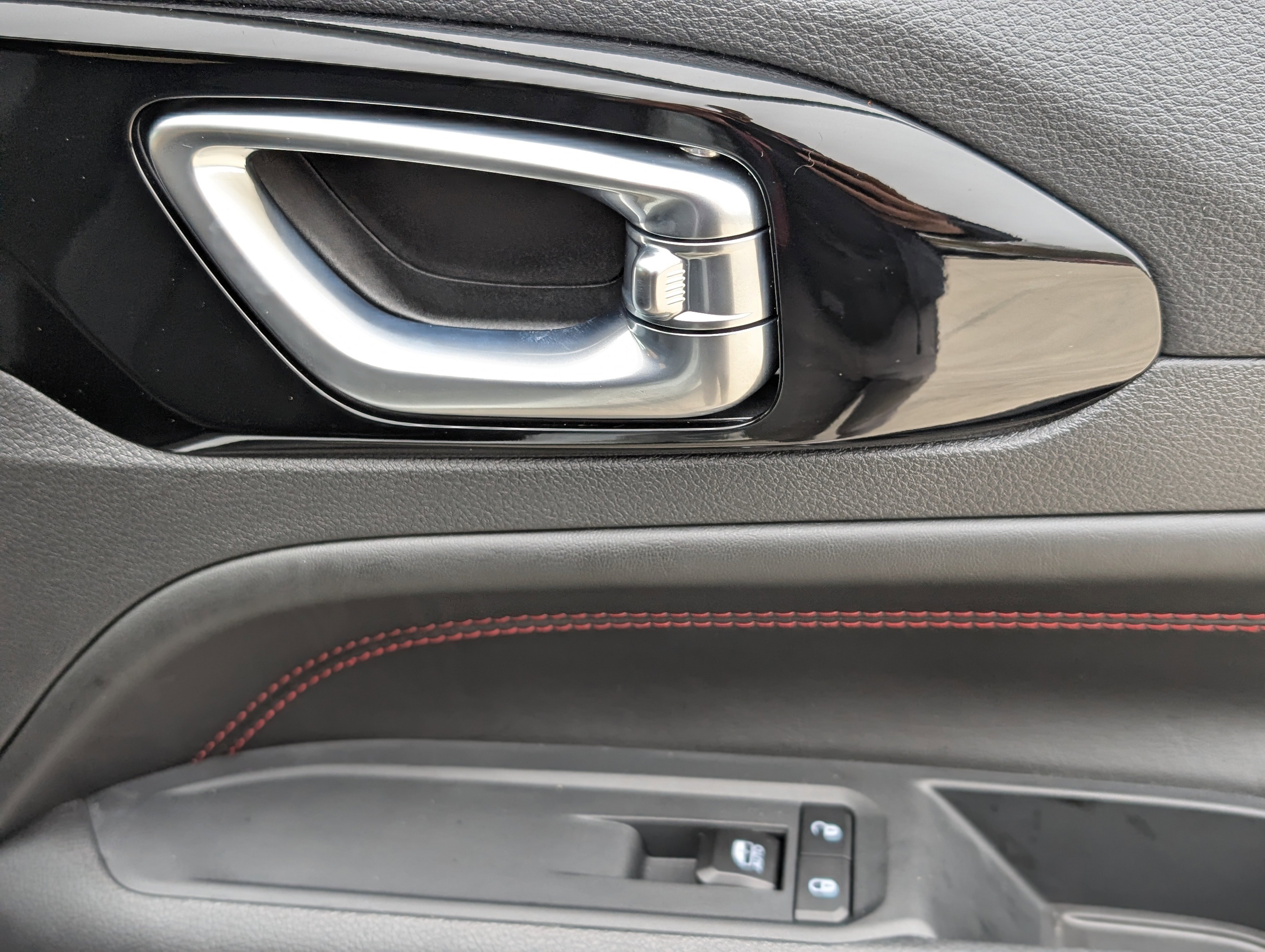 Used 2025 Jeep Compass Trailhawk w/ Trailhawk Elite Group image 20