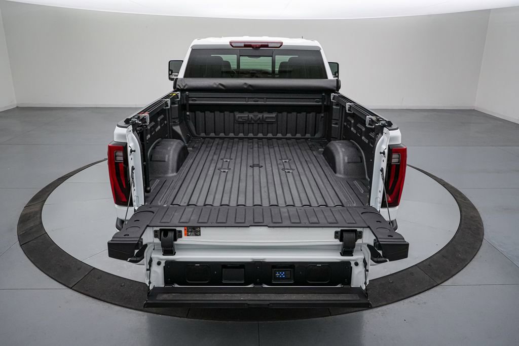 Used 2025 GMC Sierra 2500 Denali Ultimate AWD/4WD image 7