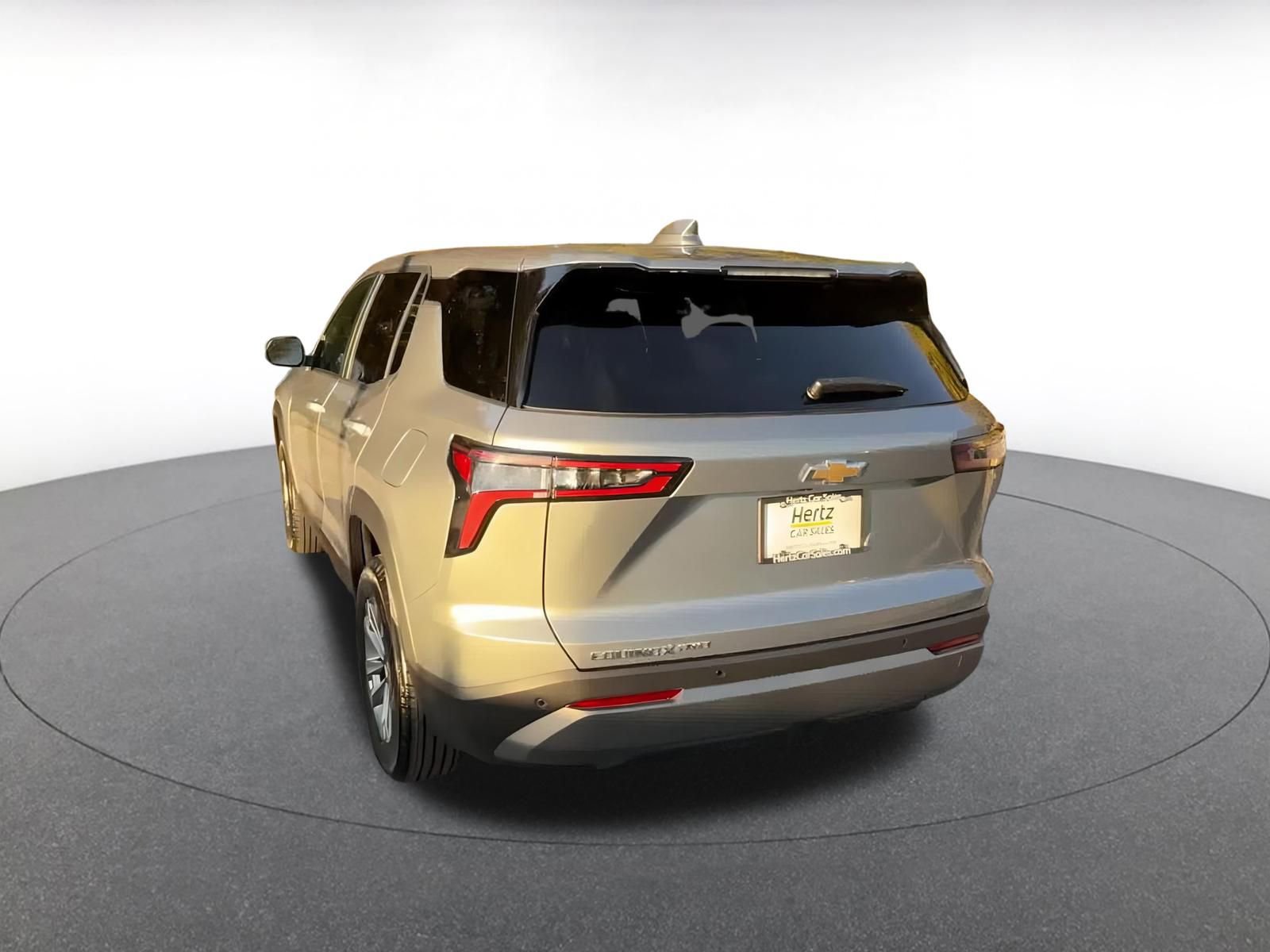 Used 2025 Chevrolet Equinox LT image 11